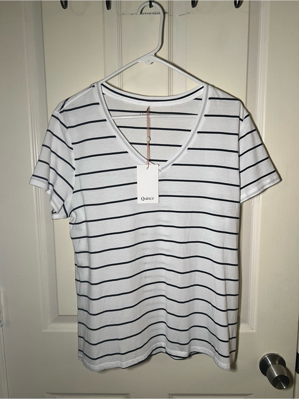 Quince NWT White Navy Stripe Cotton Modal V Neck Tee L